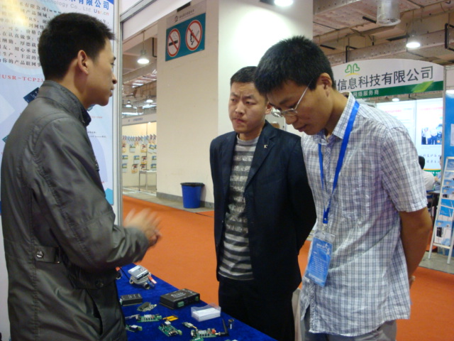 為客戶介紹產(chǎn)品 為客戶介紹產(chǎn)品